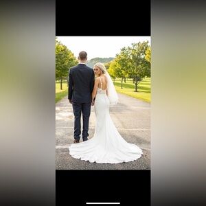 Preserved wedding dress from our shop bridal. Lightly worn, no stains